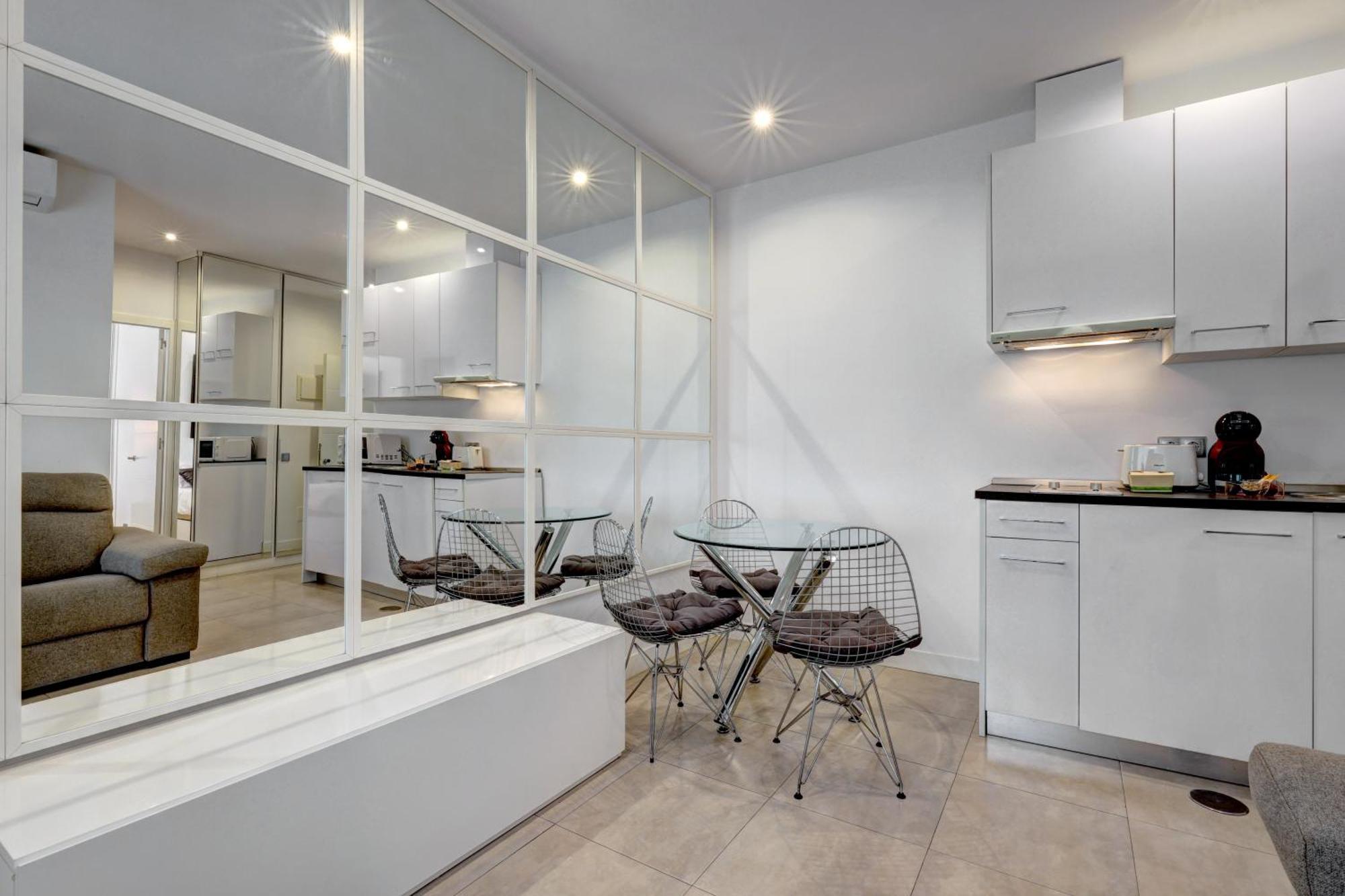Apartamentos Con Vistas Y Terraza En Marbella Luaran gambar